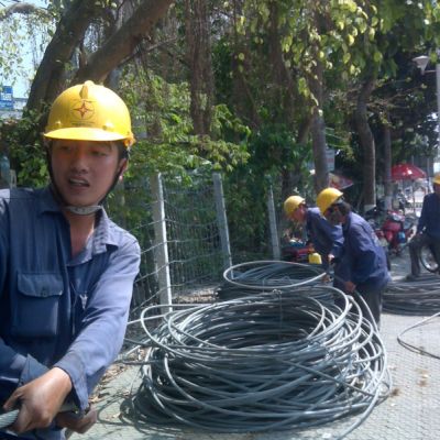 Thi công lưới điện